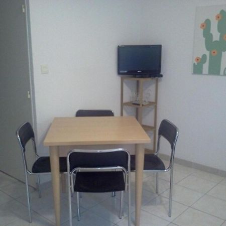 Appartement F1 Calvi A 150 Metres De La Plage Eksteriør billede